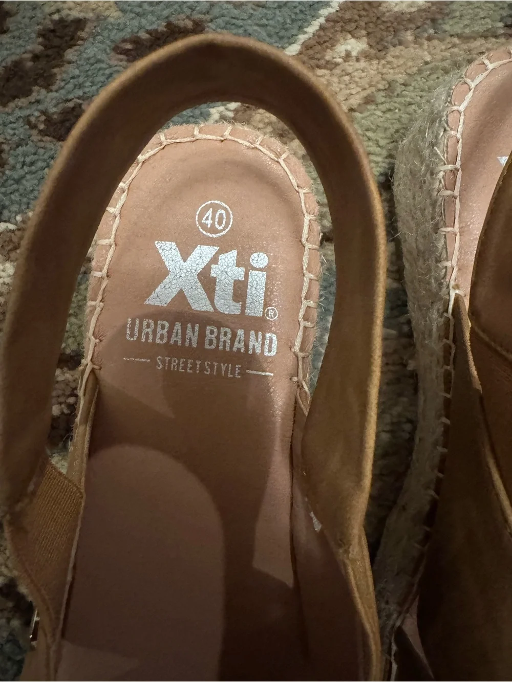 XTI tan espadrille